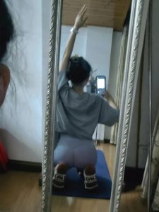 Tuyển tập ảnh gái mặc áo 3 dây che mặt xinh khoe mông gợi cảm và đầy cuốn hút